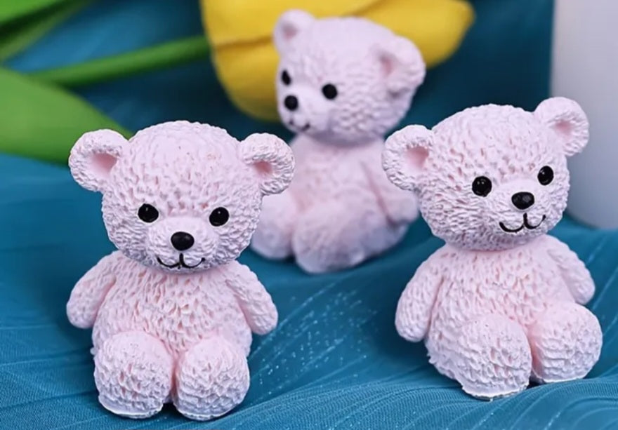 Lumânare Ursuleț Asezat Tip Plush Teddy Bear 3.1cm×3.9cm